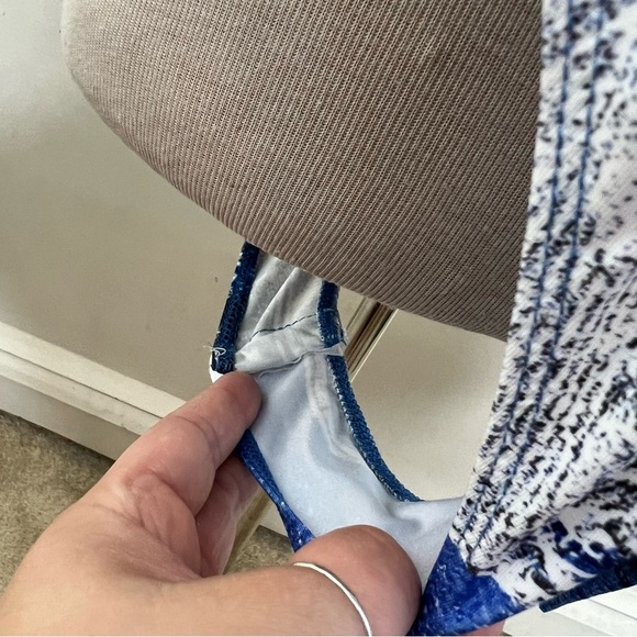 Body suit - Picture 4 of 4